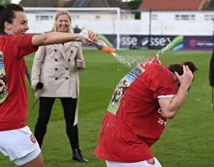 Images Dated 11th May 2019: Title Decider: Arsenal Women vs Manchester City Women Showdown at Meadow Park (May 11, 2019)