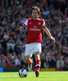 Images Dated 20th April 2013: Tomas Rosicky in Action: Fulham vs Arsenal, Premier League 2012-13