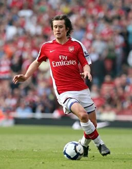 Images Dated 24th April 2010: Tomas Rosicky (Arsenal). Arsenal 0: 0 Manchester City. Barclays Premier League