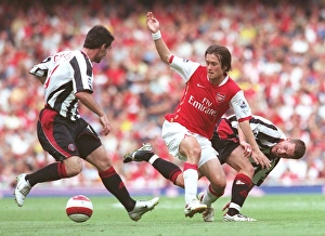 Images Dated 23rd September 2006: Tomas Rosicky (Arsenal) Chris Armstong (Sheff Utd)
