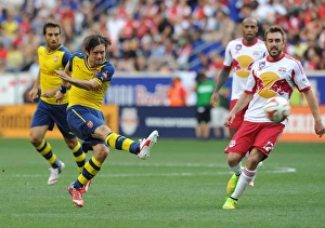 New York Red Bulls v Arsenal 2014-15 Collection: Tomas Rosicky (Arsenal) Eric Alexander (Red Bulls). New York Red Bulls 1: 0 Arsenal