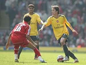 Liverpool v Arsenal 2006-7 Collection: Tomas Rosicky (Arsenal) Jermaine Pennant (Liverpool)