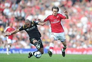 Images Dated 24th April 2010: Tomas Rosicky (Arsenal) Nigel De Jong (Man City). Arsenal 0: 0 Manchester City