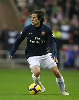 Images Dated 21st November 2009: Tomas Rosicky (Arsenal). Sunderland 1: 0 Arsenal, Barclays Premier League