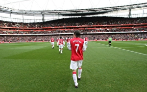Tomas Rosicky (Arsenal) walks onto the pitch