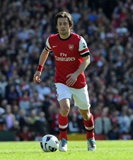 Images Dated 20th April 2013: Tomas Rosicky: Arsenal's Star Midfielder in Action Against Fulham, Premier League 2012-13