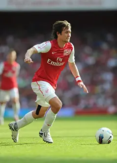 Tomas Rosicky: Arsenal's Star Midfielder in Action at Emirates Stadium