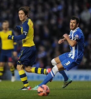 Images Dated 25th January 2015: Tomas Rosicky Outmaneuvers Gordon Greer in FA Cup Clash