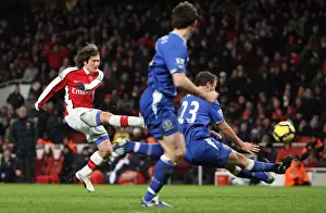 Arsenal V Everton 2009-10 Prints: Tomas Rosicky scores Arsenals 2nd goal under pressure from Lucas Neill (Everton)
