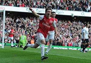 Images Dated 26th February 2012: Tomas Rosicky's Triumphant Goal: Arsenal vs. Tottenham, Premier League 2011-12