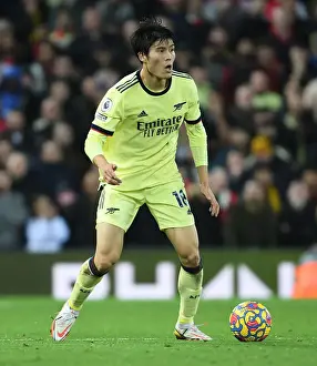 Tomiyasu's Unyielding Display: Arsenal's Defiant Performance Against Liverpool (2021-22 Premier League)