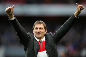 Tony Adams Bids Farewell: A Emotional Goodbye at Arsenal vs. Queens Park Rangers (2011-12)