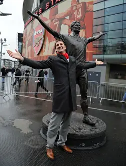 Tony Adams Unveils His Iconic Statue at Arsenal's Emirates Stadium