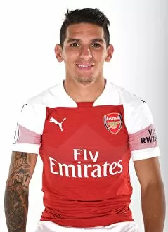 1st team Photo-call 2018/19 Collection: Torreira 1