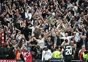 Tottenham Hotspur V Arsenal 2024-25 Prints: Tottenham Hotspur FC v Arsenal FC - Premier League