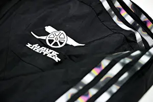 Tottenham Hotspur Women V Arsenal Women 2024-25 Prints: Tottenham Hotspur v Arsenal - Barclays Women's Super League