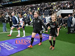 Tottenham Hotspur Women V Arsenal Women 2024-25 Prints: Tottenham Hotspur v Arsenal - Barclays Women's Super League
