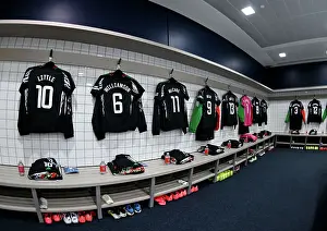Tottenham Hotspur Women V Arsenal Women 2024-25 Prints: Tottenham Hotspur v Arsenal - Barclays Women's Super League