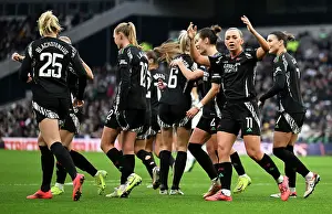 Tottenham Hotspur Women V Arsenal Women 2024-25 Prints: Tottenham Hotspur v Arsenal - Barclays Women's Super League