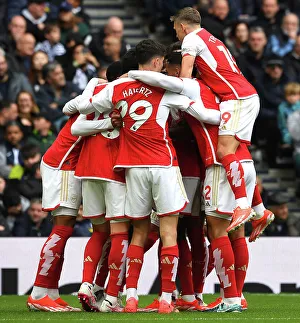 Tottenham Hotspur v Arsenal FC - Premier League