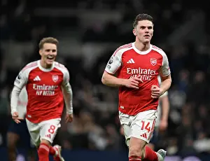 Tottenham Hotspur V Arsenal 2025-26 Prints: Tottenham Hotspur v Arsenal - Premier League