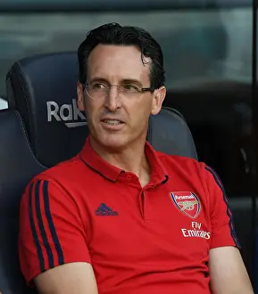 Unai Emery Faces FC Barcelona: Arsenal's Pre-Season Showdown in Barcelona, Spain (August 2019)