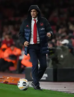 Unai Emery Guides Arsenal in Europa League Battle Against Standard Liege