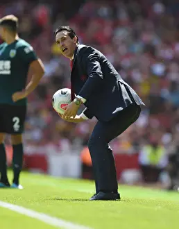 Unai Emery Leads Arsenal in Premier League Battle Against Burnley