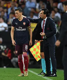 Valencia CF V Arsenal 2018-19 Prints: Unai Emery and Mesut Ozil: Arsenal's Europa League Semi-Final Showdown in Valencia