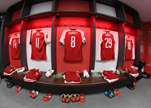 United Arsenal: Pre-Match Huddle Against Manchester City (Carabao Cup Final, 2018)