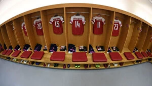 Images Dated 8th November 2018: Unity in Arsenal's Changing Room Before Europa League Match vs. Sporting CP