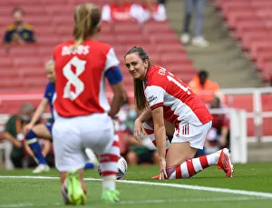 Unity and Protest: Arsenal Women vs. Chelsea Women Take a Knee at Emirates Stadium, 2021-22