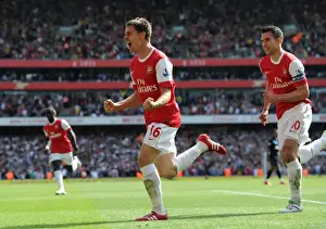 Arsenal V Manchester United 2010-2011 Prints: Unstoppable Arsenal: Ramsey and van Persie's 1-0 Victory Over Manchester United