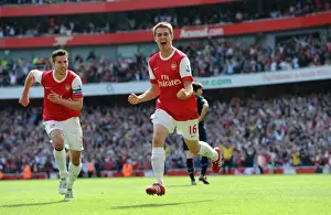 Arsenal V Manchester United 2010-2011 Prints: Unstoppable Arsenal: Ramsey and van Persie's 1:0 Victory Over Manchester United