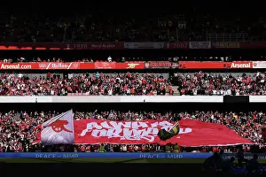 Unwavering Arsenal: Fans Passionate Support in Women's Champions League Semifinal
