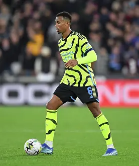 Unwavering Magalhaes: Arsenal's Focused Defender in Carabao Cup Clash vs. West Ham United (2023-24)