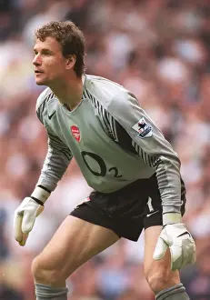 Unyielding Guardian: Jens Lehmann's Defiant Performance at White Hart Lane, 2005: Arsenal's Unforgettable 1-1 Standoff Against Tottenham