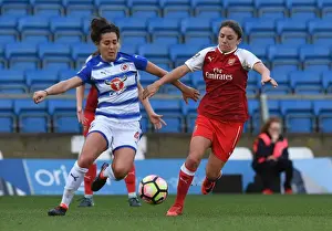 Van de Donk vs. Williams: Intense Clash Between Reading and Arsenal Ladies in WSL Action