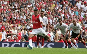 Van Persie Scores Penalty: Arsenal Leads Fulham 2-1, 2007