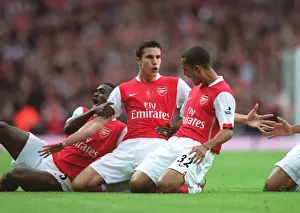 Van Persie, Walcott, and Toure: Arsenal's Unforgettable Free Kick Goal vs Everton (1:1, FA Premier League, 2006)