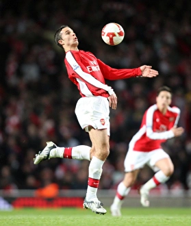 Van Persie's Thrilling 4-4 Stalemate: Arsenal vs. Tottenham, Barclays Premier League, Emirates Stadium (2008)