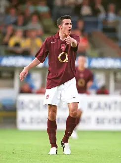 Van Persie's Unforgettable Showdown: Arsenal's Epic 3-3 Battle against Beveren, 2005
