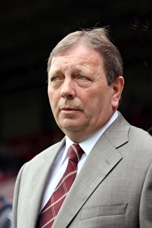 Vic Akers the Arsenal Manager