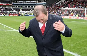 Vic Akers Celebrates Arsenal Ladies FA Cup Victory over Sunderland WFC
