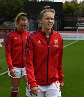 Vivianne Miedema Prepares for Aston Villa Clash at Empty Meadow Park (FA WSL 2021)