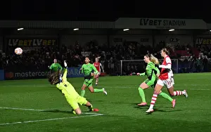Vivianne Miedema's Hat-Trick Secures Arsenal Women's Champions League Victory