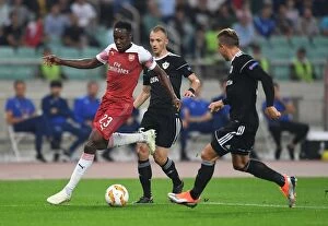 Images Dated 4th October 2018: Welbeck vs Jeznicak: Clash in the Europa League between Qarabag and Arsenal