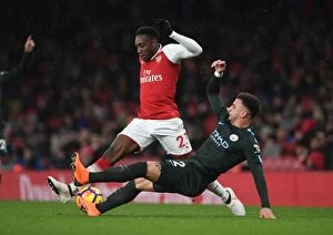 Arsenal v Manchester City 2017-18 Collection: Welbeck vs. Walker: A Premier League Battle at the Emirates - Arsenal vs. Manchester City (2017-18)