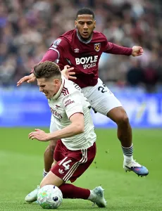 West Ham United V Arsenal 2025-26 Prints: West Ham United v Arsenal - Premier League