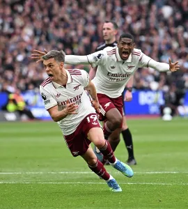 West Ham United v Arsenal - Premier League
